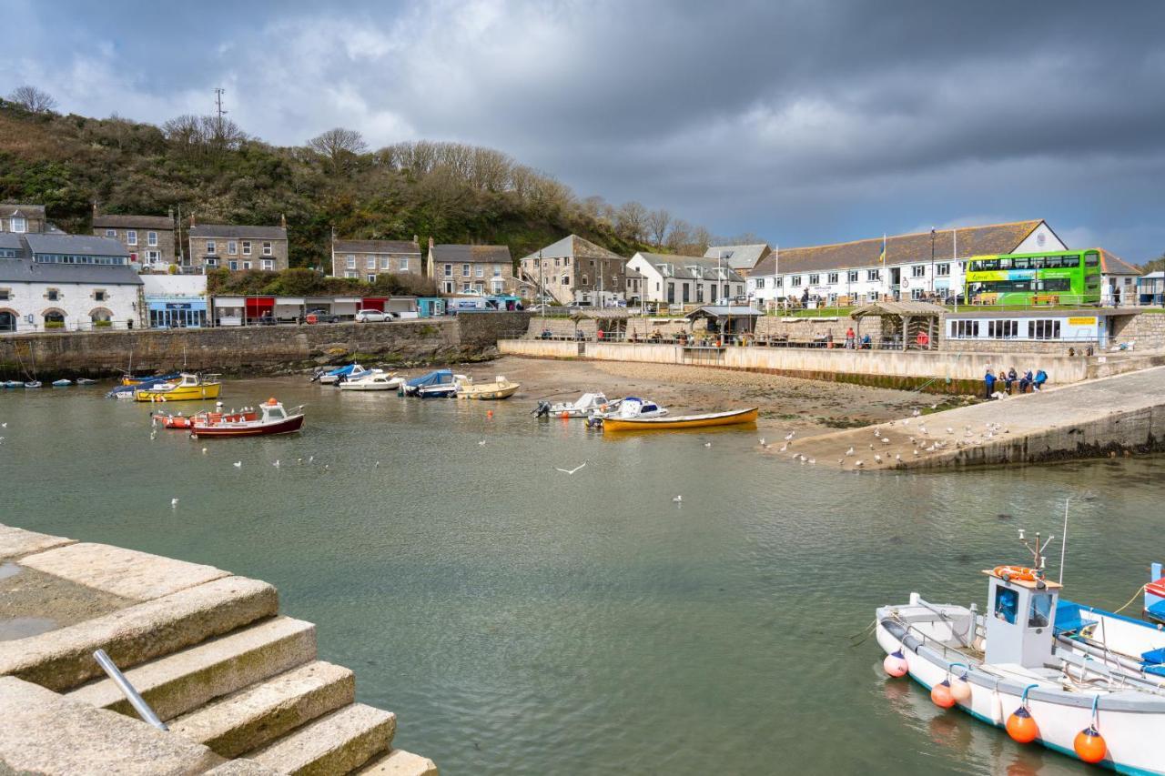 Finest Retreats - The Hideaway - Studio Apartment In Porthleven Exterior photo