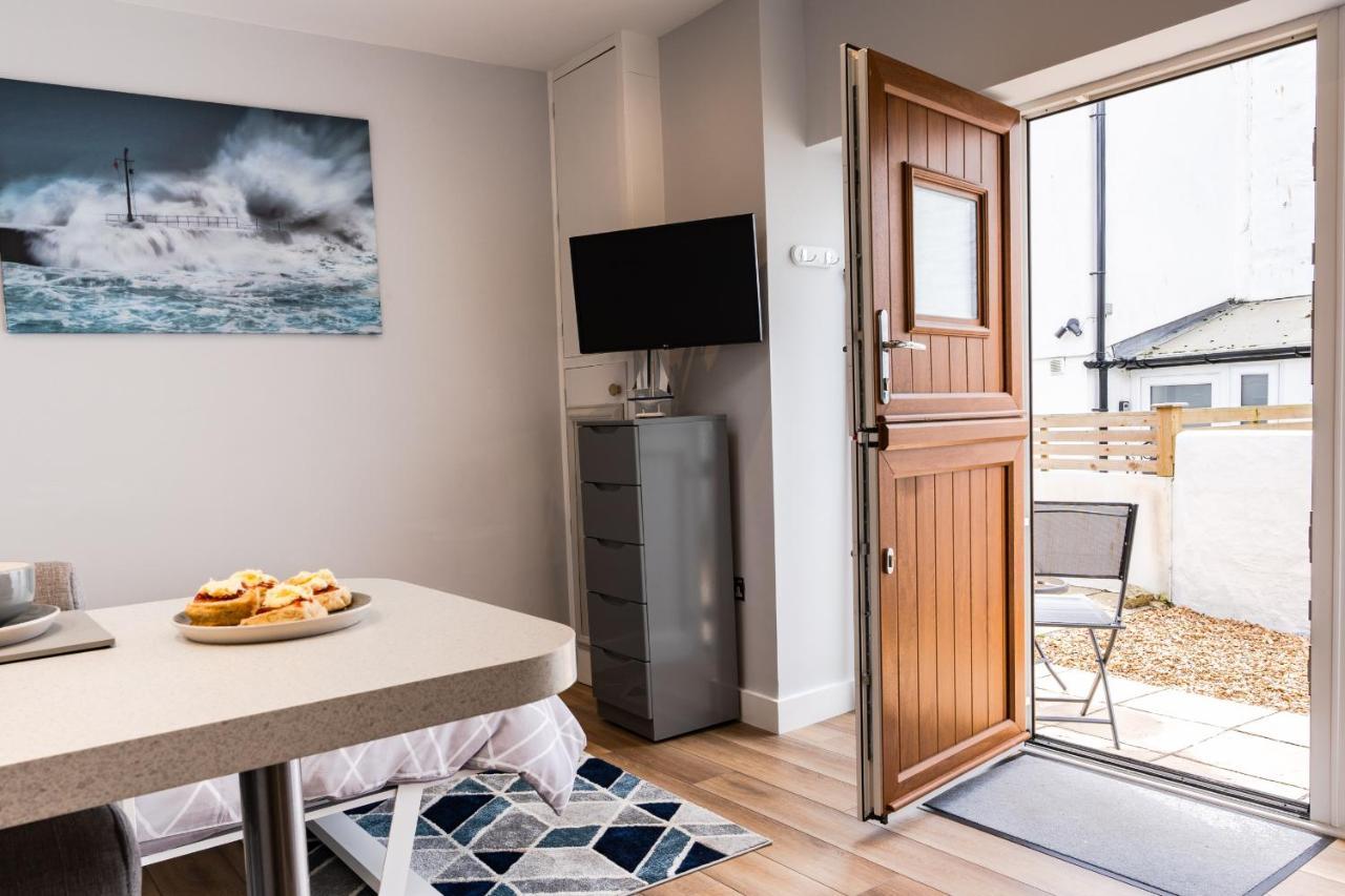 Finest Retreats - The Hideaway - Studio Apartment In Porthleven Exterior photo